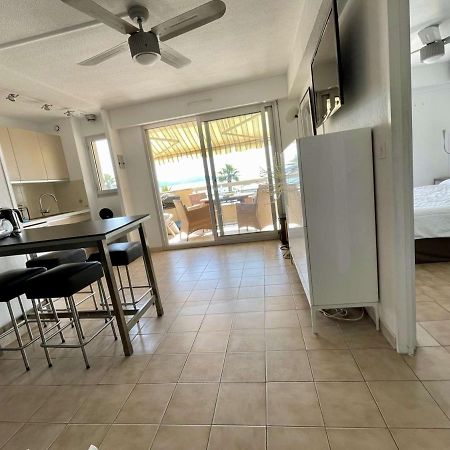 Superbe Apt 2P Front De Mer Pour 4 Pers Avec Terrasse - Cavalaire-Sur-Mer - Fr-1-226B-162 Extérieur photo